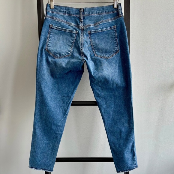 GAP Mid-Tone Blue Favorite Jegging Raw Hem Skinny Jeans – Size 29 / 8P - Picture 2 of 4